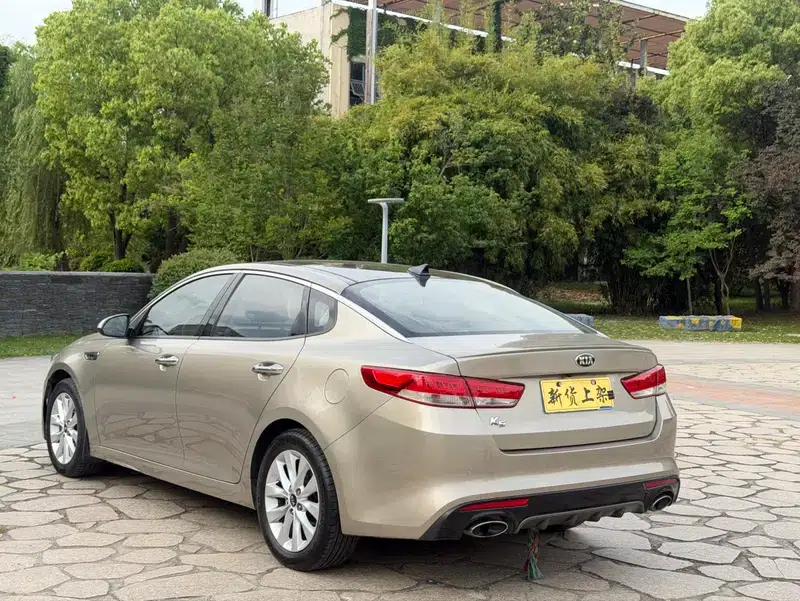 Kia K5 2016 1.6T Automatic LUX — миниатюра 4