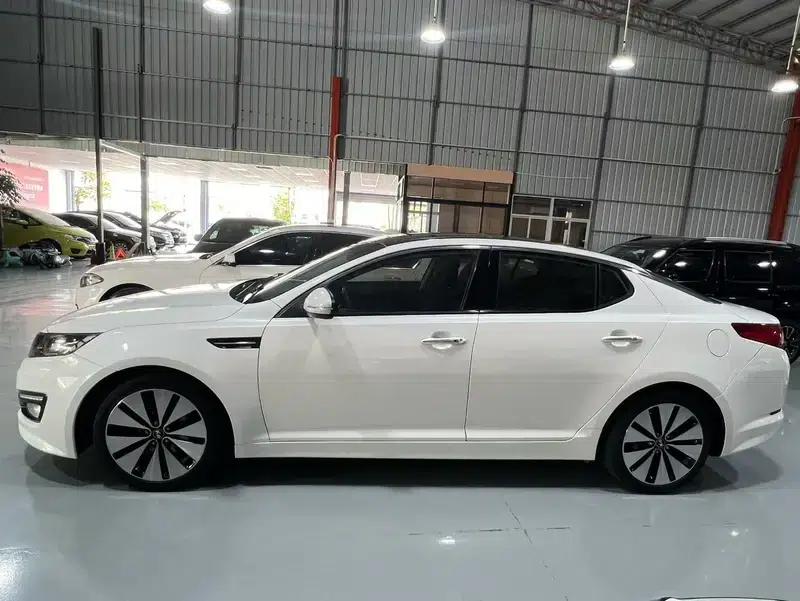 Kia K5 2012 2.0L Automatic GL — миниатюра 3