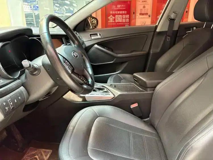 Kia K5 2012 2.0L Automatic DLX — миниатюра 8