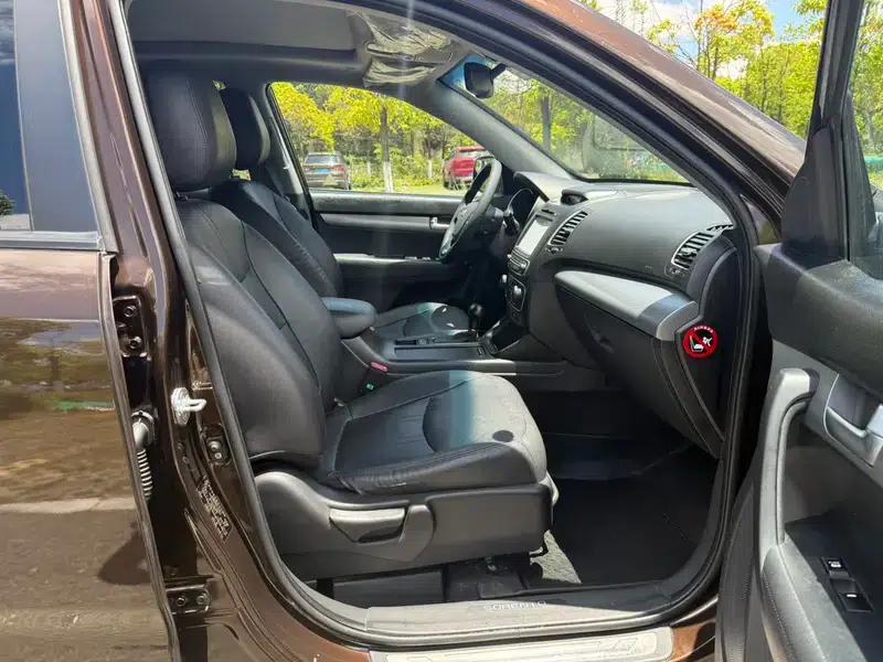 2013 Sorento 2.2T 7-seater Diesel Luxury Edition — миниатюра 12