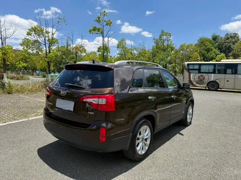 2013 Sorento 2.2T 7-seater Diesel Luxury Edition — миниатюра 5