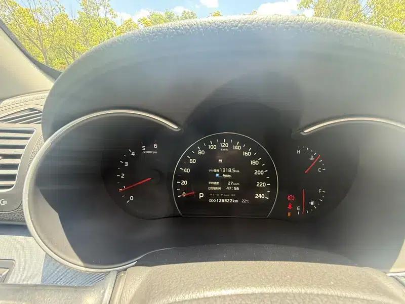 2013 Sorento 2.2T 7-seater Diesel Luxury Edition — миниатюра 10
