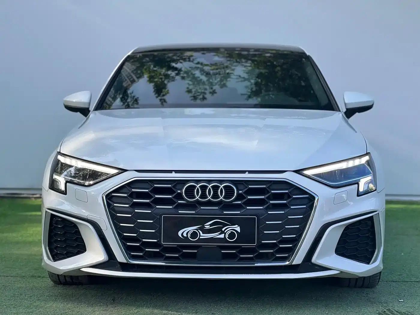 Audi A3 2022 Sportback 35 TFSI Fashion Sport — миниатюра 2