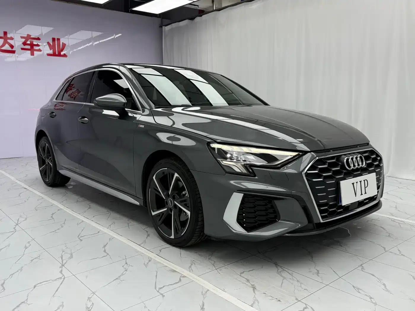 Audi A3 2023 Sportback 35 TFSI Fashion Sport — миниатюра 3