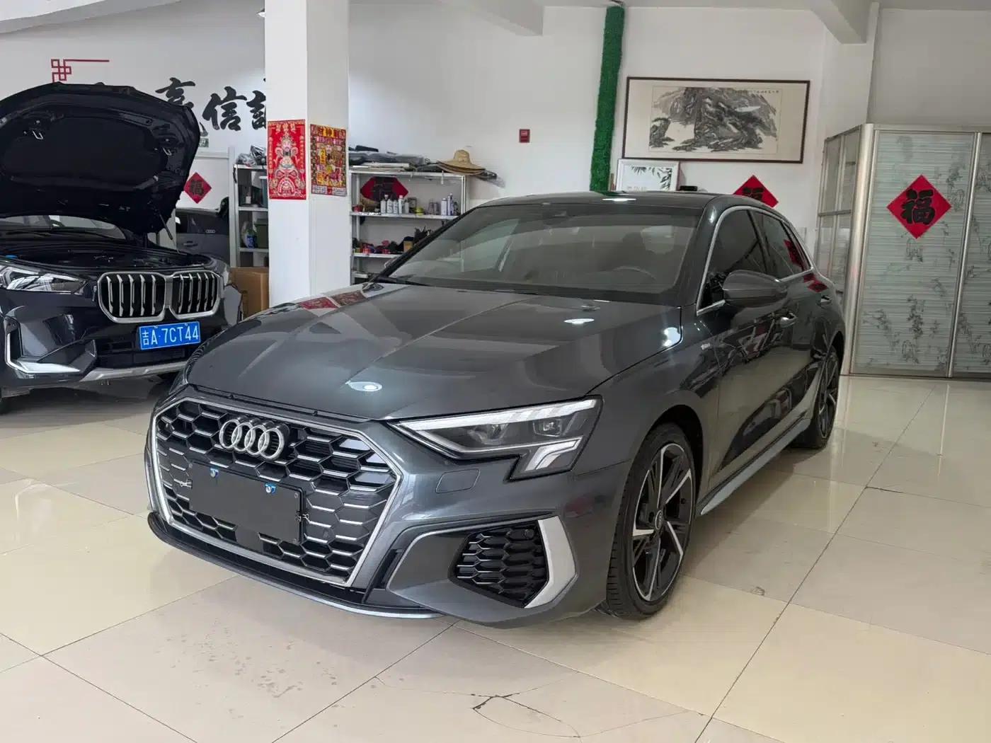 Audi A3 2023 Sportback 35 TFSI Fashion Sport — миниатюра 1