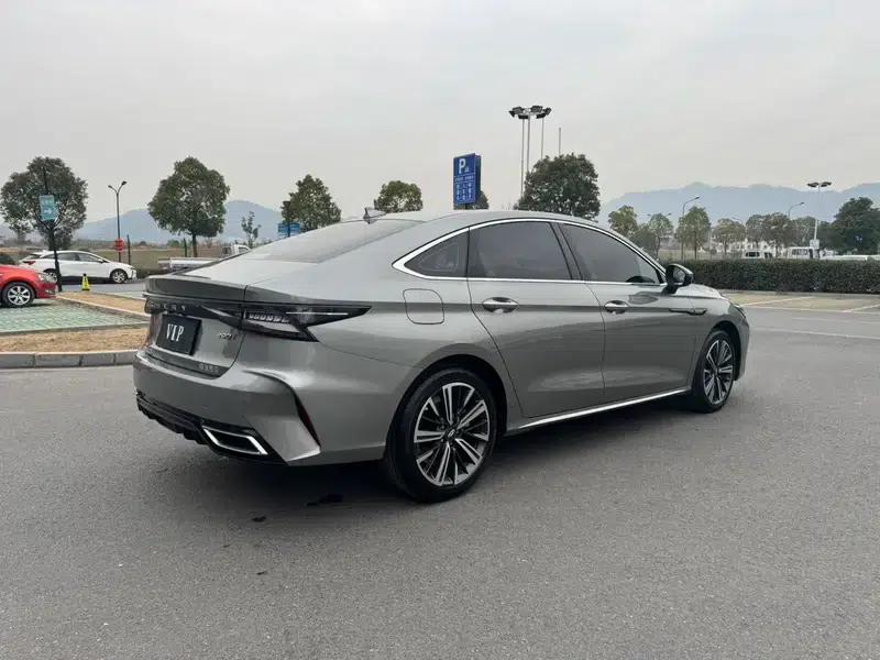 Chery Arrizo 8 2025 1.6TGDI DCT (Standard) — миниатюра 6