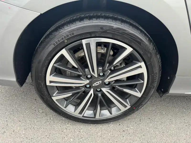 Chery Arrizo 8 2025 1.6TGDI DCT (Standard) — миниатюра 7