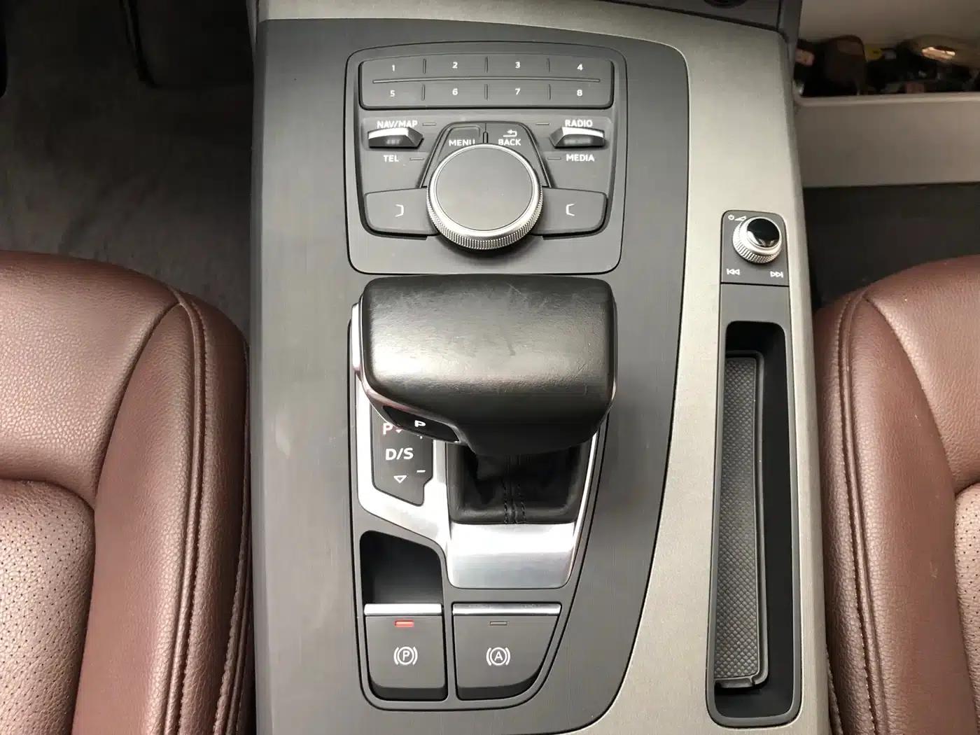 Audi Q5L 2018 40 TFSI Luxury Progressive Edition (China VI Emission Standard) — миниатюра 11