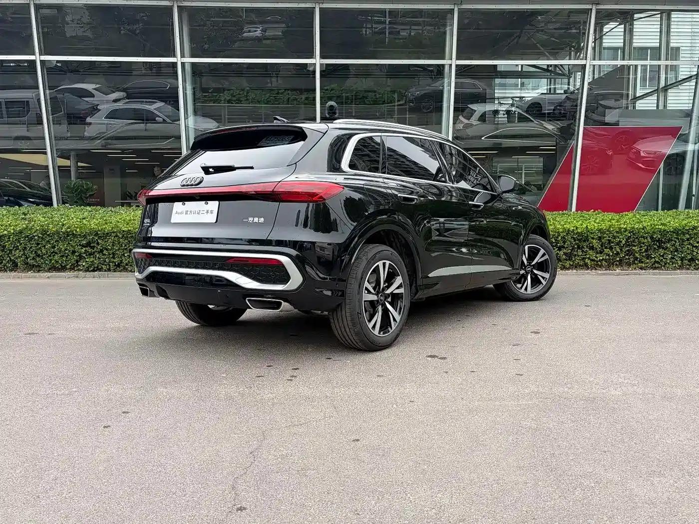 Audi Q5L 2026 2.0T Hybrid Luxury — миниатюра 4