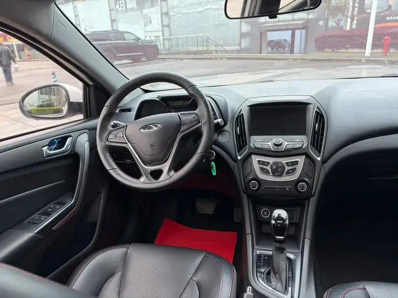 Chery Arrizo 5 2017 1.5L CVT Deluxe Edition — миниатюра 12