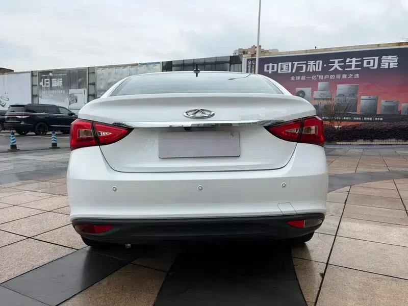 Chery Arrizo 5 2017 1.5L CVT Deluxe Edition — миниатюра 5