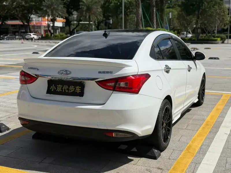 Chery Arrizo 5 2017 1.5L CVT Deluxe Edition — миниатюра 6