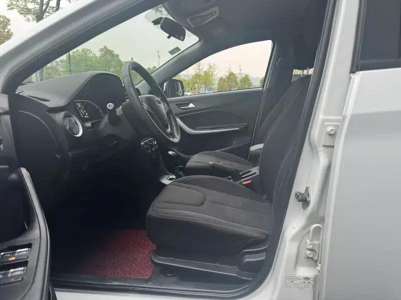 Chery Tiggo 3x 2018 1.5L Automatic Comfort Edition — миниатюра 12
