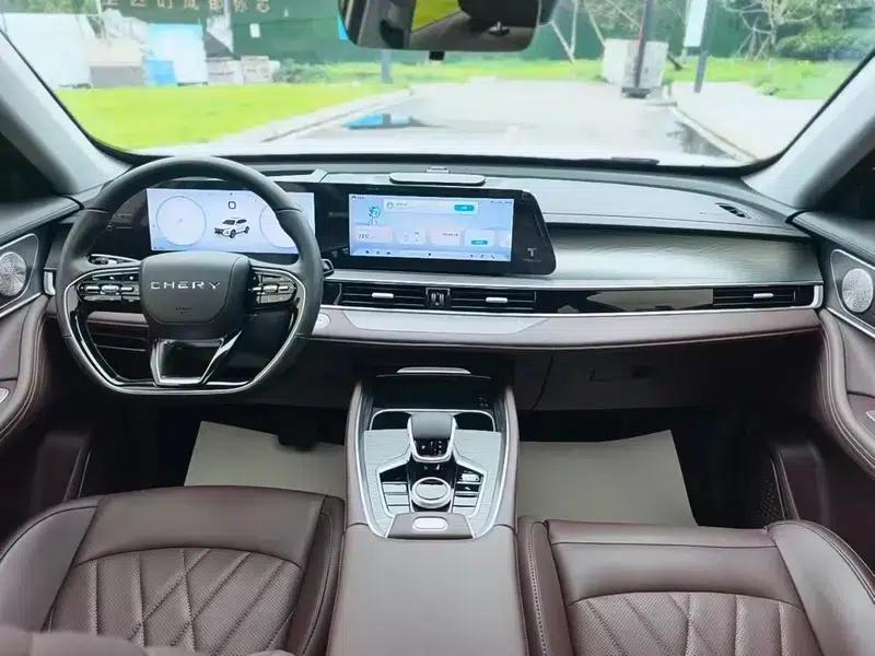 Chery Tiggo 8 PRO 2024 Champion Edition 390T 2WD Peak Edition 5-seater — миниатюра 14