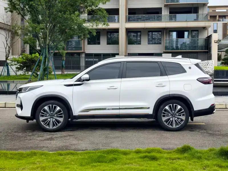 Chery Tiggo 8 PRO 2024 Champion Edition 390T 2WD Peak Edition 5-seater — миниатюра 4