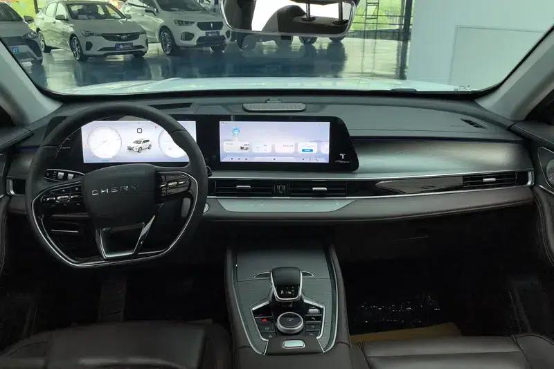 Chery Tiggo 8 PRO 2024 Champion Edition 390T 4WD Peak Edition 7-Seater — миниатюра 13