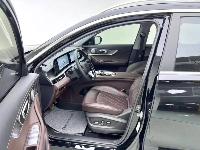 Chery Tiggo 8 PRO 2024 Champion Edition 390T 2WD Supreme Edition 5-seater — миниатюра 17