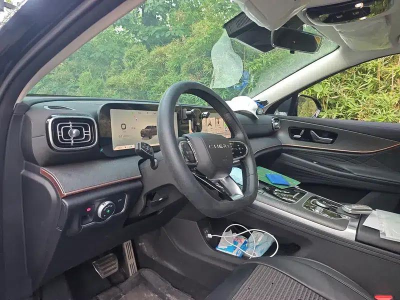 Chery Tiggo 9 2025 2.0T DCT 2WD Black Warrior Edition — миниатюра 13