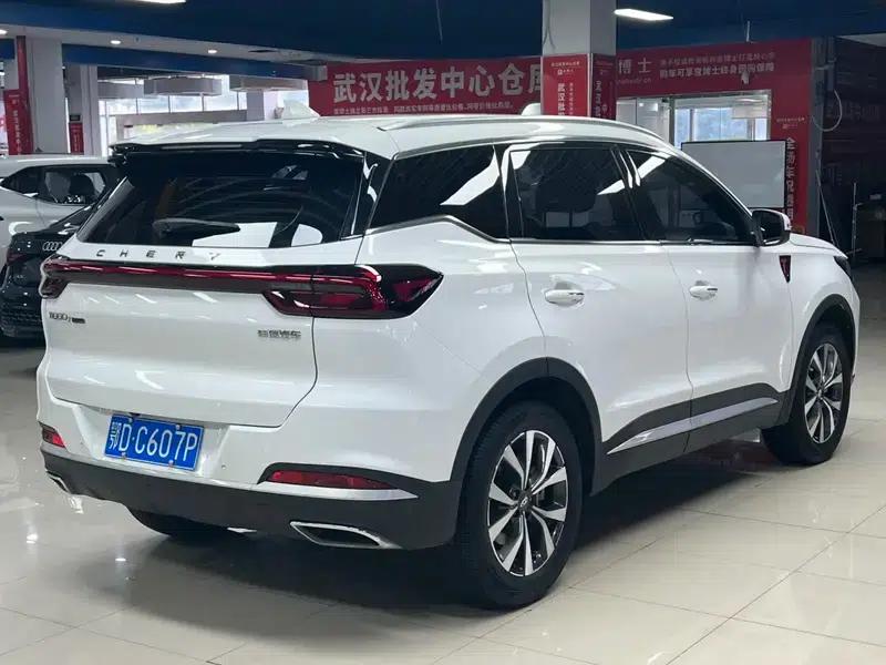Chery Tiggo 7 PLUS 2021 1.5T CVT Premium Edition — миниатюра 6