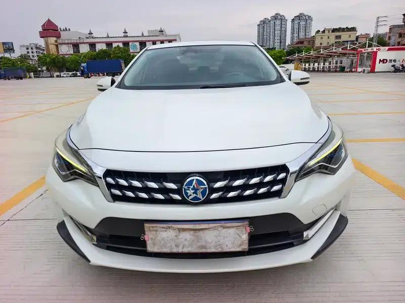 Venucia D60 2019 1.6L XL CVT Intelligent Elite Edition — миниатюра 2