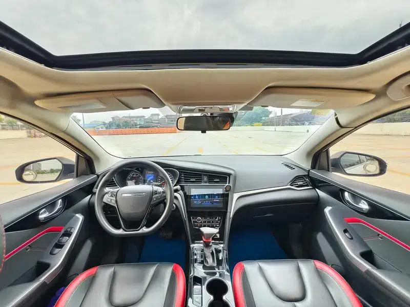 Venucia D60 2019 1.6L XL CVT Intelligent Elite Edition — миниатюра 14