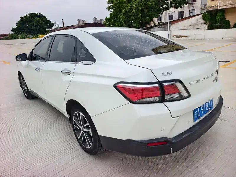 Venucia D60 2019 1.6L XL CVT Intelligent Elite Edition — миниатюра 5