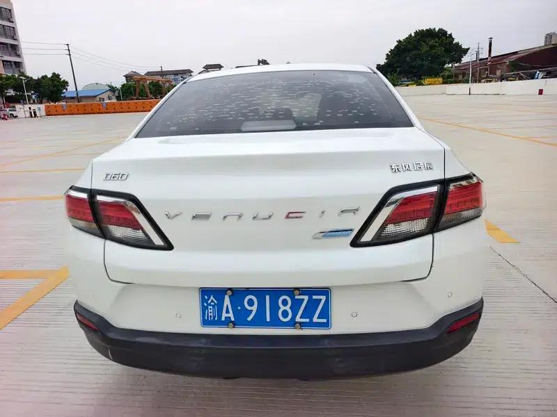 Venucia D60 2019 1.6L XL CVT Intelligent Elite Edition — миниатюра 6