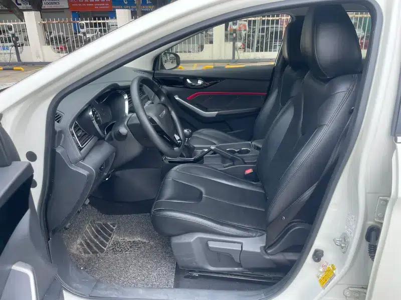 Venucia D60 2019 Model, 100,000 Glory Edition 1.6L Entry Manual Elegance Edition (National VI Emission Standard) — миниатюра 12