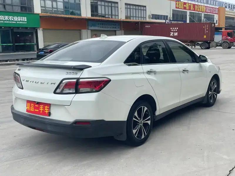 Venucia D60 2019 Model, 100,000 Glory Edition 1.6L Entry Manual Elegance Edition (National VI Emission Standard) — миниатюра 7