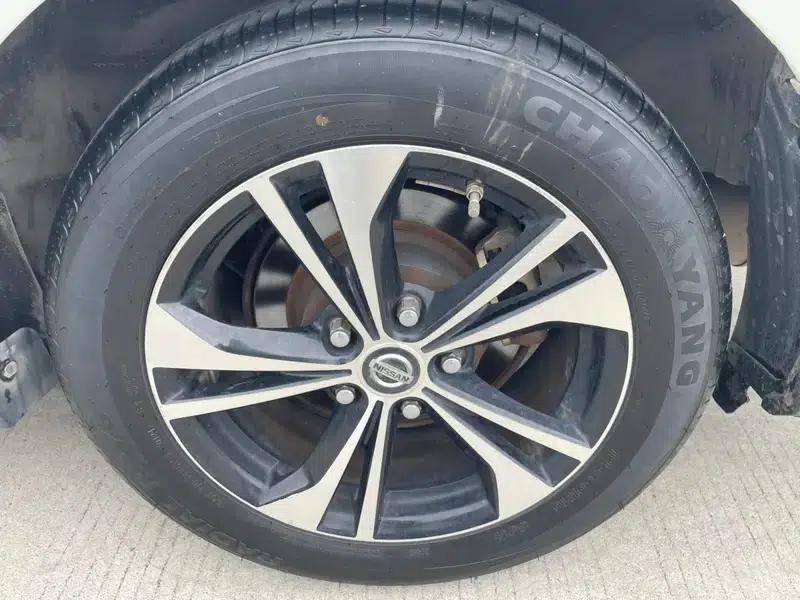 Venucia D60 2019 Model, 100,000 Glory Edition 1.6L Entry Manual Elegance Edition (National VI Emission Standard) — миниатюра 8