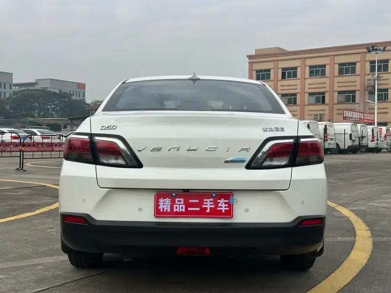 Venucia D60 2019 1.6L XL CVT Intelligent Elite Edition — миниатюра 6