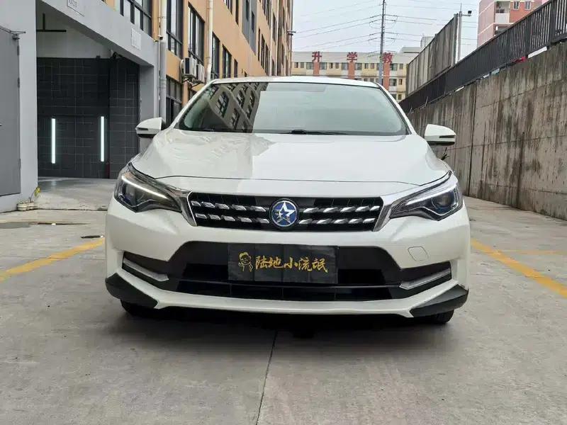 Venucia D60 2018 1.6L CVT Intelligent Elite Edition — миниатюра 2