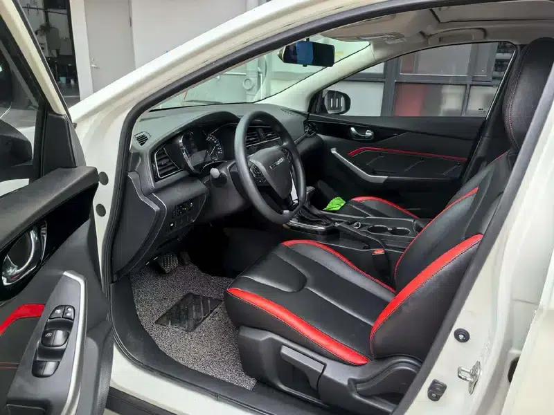 Venucia D60 2018 1.6L CVT Intelligent Elite Edition — миниатюра 8