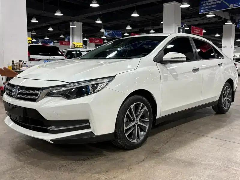 Venucia D60 2019 1.6L XL CVT Intelligent Elite Edition — миниатюра 1