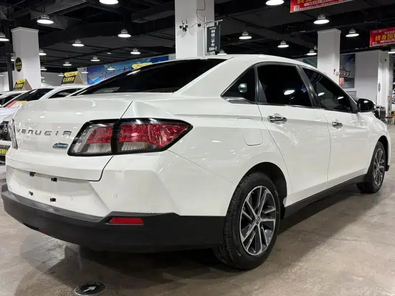 Venucia D60 2019 1.6L XL CVT Intelligent Elite Edition — миниатюра 6