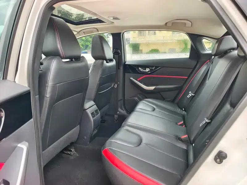 Venucia D60 2019 Model, 100,000 Glory Edition, 1.6L XL CVT, National VI Emission Standard — миниатюра 19