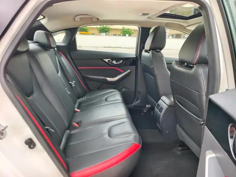 Venucia D60 2019 Model, 100,000 Glory Edition, 1.6L XL CVT, National VI Emission Standard — миниатюра 21