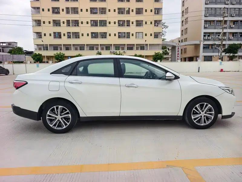 Venucia D60 2019 Model, 100,000 Glory Edition, 1.6L XL CVT, National VI Emission Standard — миниатюра 8