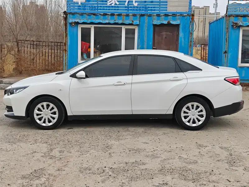 Venucia D60 2021 1.6L Entry Manual Comfort Edition — миниатюра 4