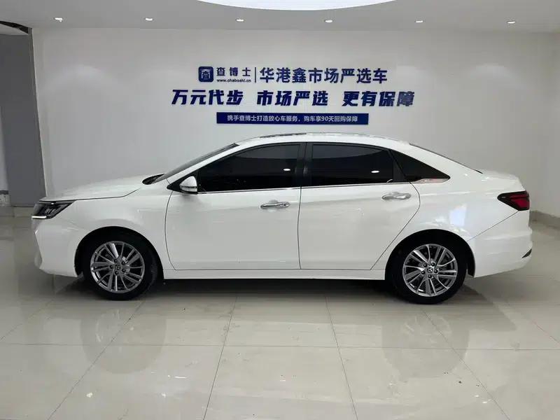 Venucia D60 2021 PLUS 1.6L XV CVT Smart Edition — миниатюра 4