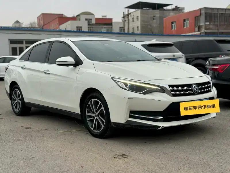 Venucia D60 2019 1.6L XL CVT Intelligent Elite Edition (ISS) — миниатюра 3