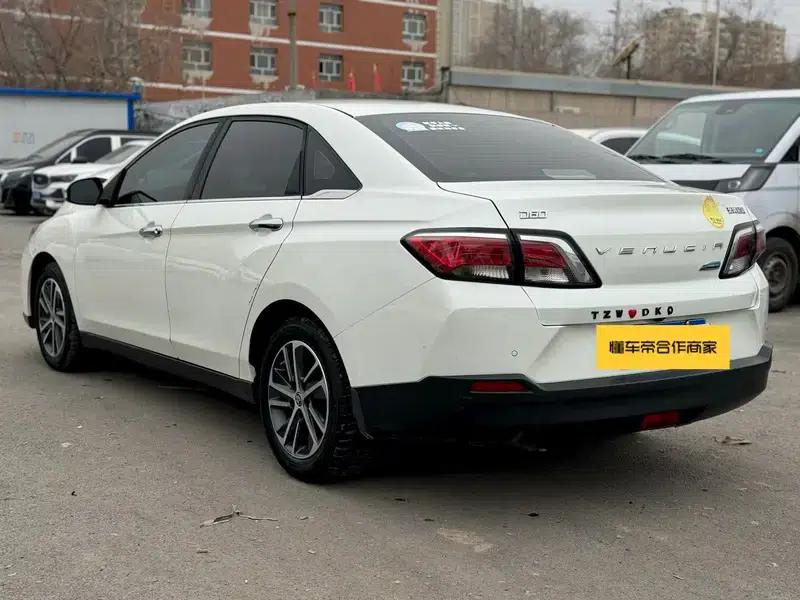 Venucia D60 2019 1.6L XL CVT Intelligent Elite Edition (ISS) — миниатюра 4