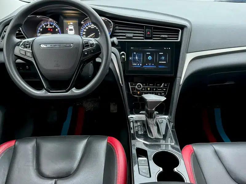 Venucia D60 2019 1.6L XL CVT Intelligent Elite Edition (ISS) — миниатюра 8