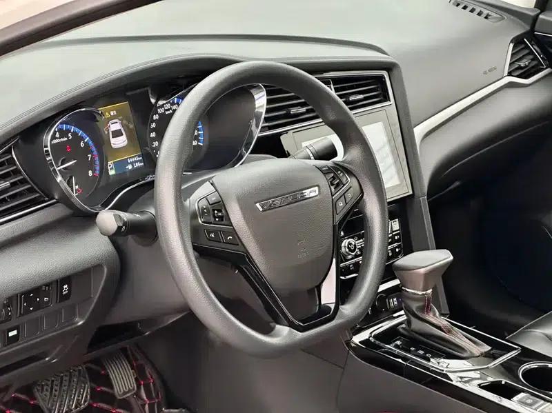 Venucia D60 2019 Model, 100,000 Glory Edition, 1.6L XL CVT, National VI Emission Standard — миниатюра 7