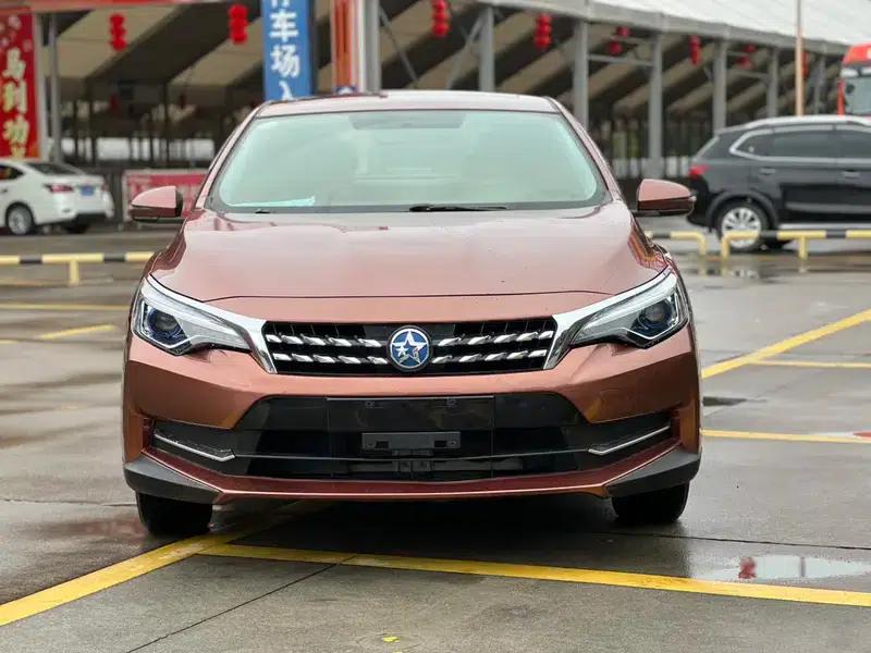 Venucia D60 2018 1.6L CVT Comfort Edition — миниатюра 2