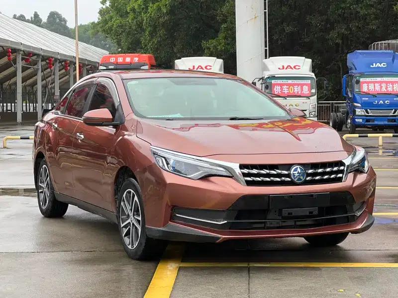 Venucia D60 2018 1.6L CVT Comfort Edition — миниатюра 3