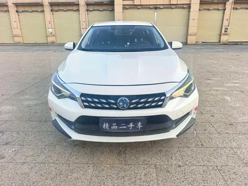 Venucia D60 2020 1.6L XE CVT Enjoy Edition — миниатюра 2