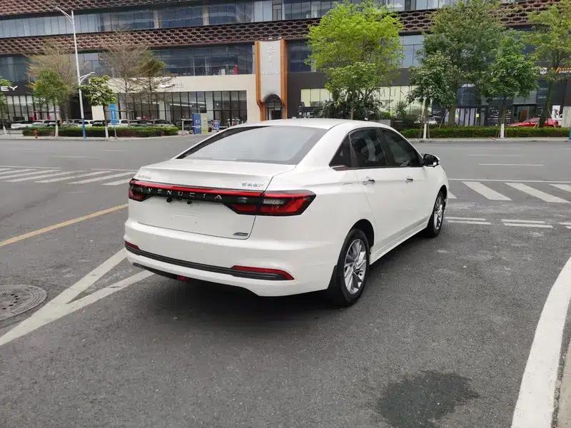 Venucia D60 2021 PLUS 1.6L XL CVT Elite Edition — миниатюра 7