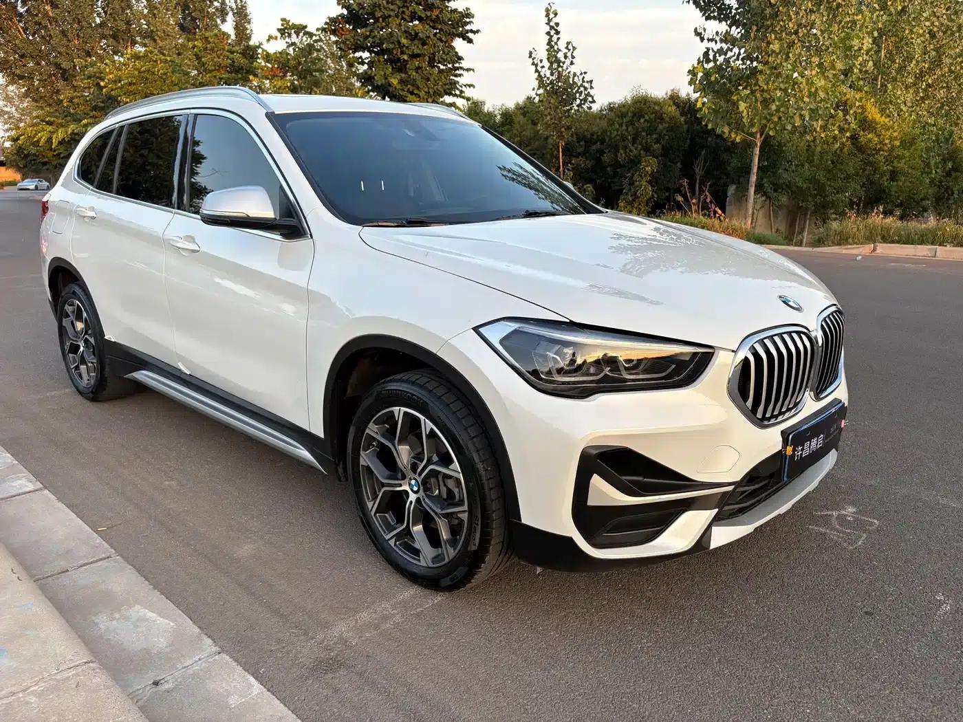 BMW X1 2022 sDrive20Li Fashion Edition — миниатюра 3