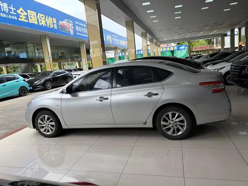 Nissan Sylphy 2014 1.6XV CVT Premium Edition — миниатюра 3